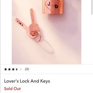 UO Lovers lock